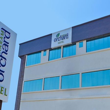 אחמדאבאד Hotel Aaram Orchard מראה חיצוני תמונה