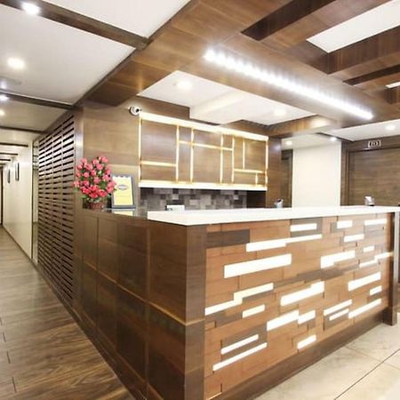 אחמדאבאד Hotel Aaram Orchard מראה חיצוני תמונה